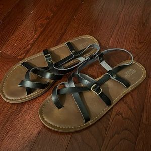 black strappy sandals